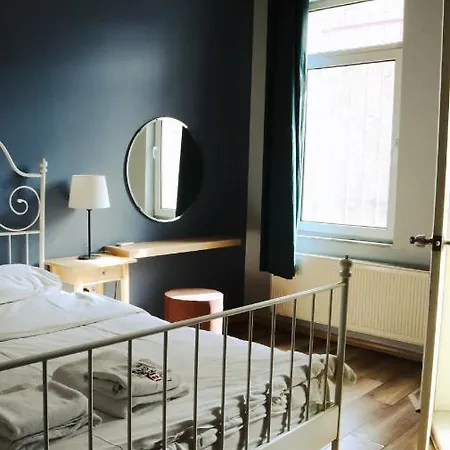 Albergue Hush Lounge *