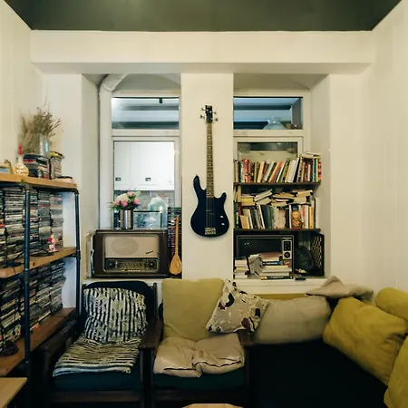 Hush Lounge Hostel