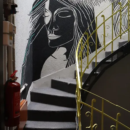 Hush Lounge Albergue Istambul