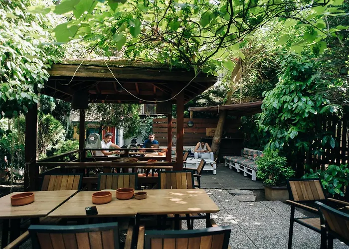 Hush Lounge Hostel Istanbul