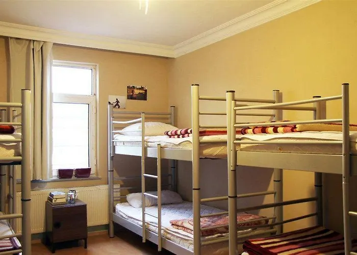 Hush Lounge Hostel *