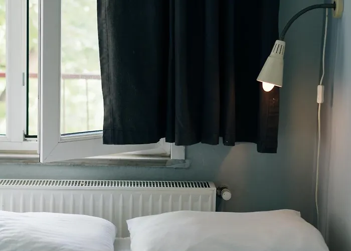 Hush Lounge Hostel *